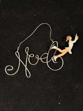 Vintage Wired Noel Sign with Ice Skater Christmas Ornament Holiday Decor